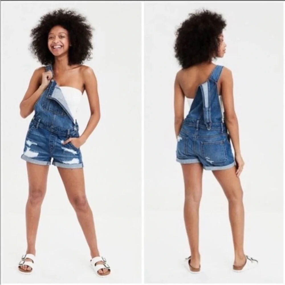 American Eagle Tomgirl Shortall Denim Blue Distressed Overalls Size Medium - Picture 1 of 11